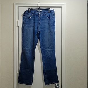 Size 12  505 Straight Leg Levi's